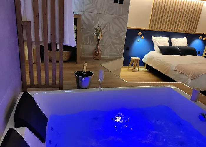 La Bulle Romantique, Avec Jacuzzi Privatif * Sacy-le-Grand